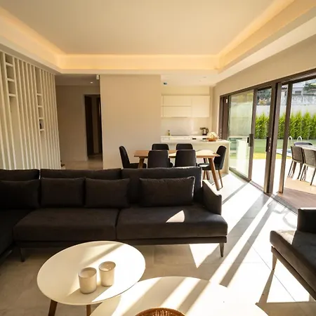 Ayayorgi House *
